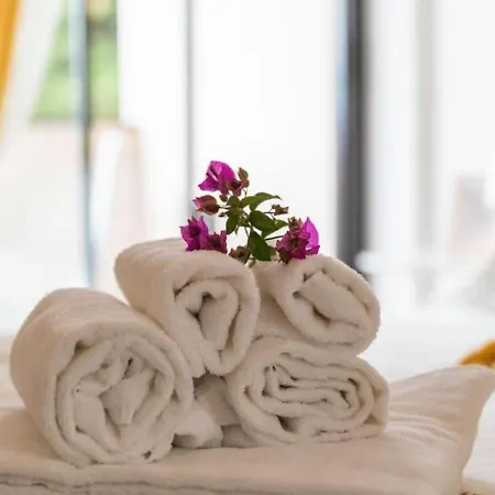 Lägenhet Copacabana Vista Mare E Parking *