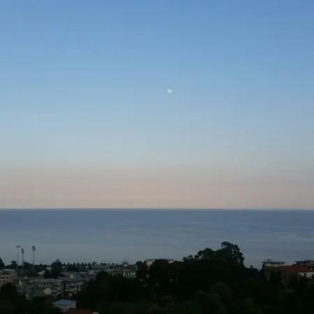 Copacabana Vista Mare E Parking * 圣雷默